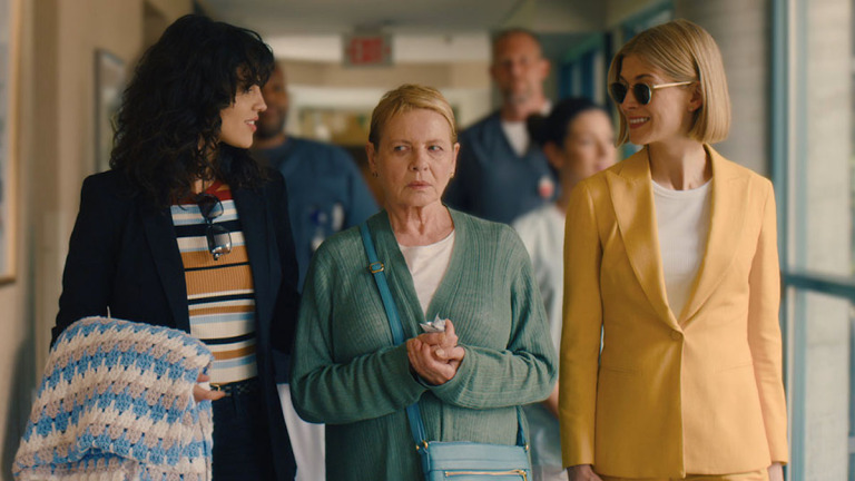 Dianne Wiest is Rosamund Pike's worst mistake in "I Care a Lot"
